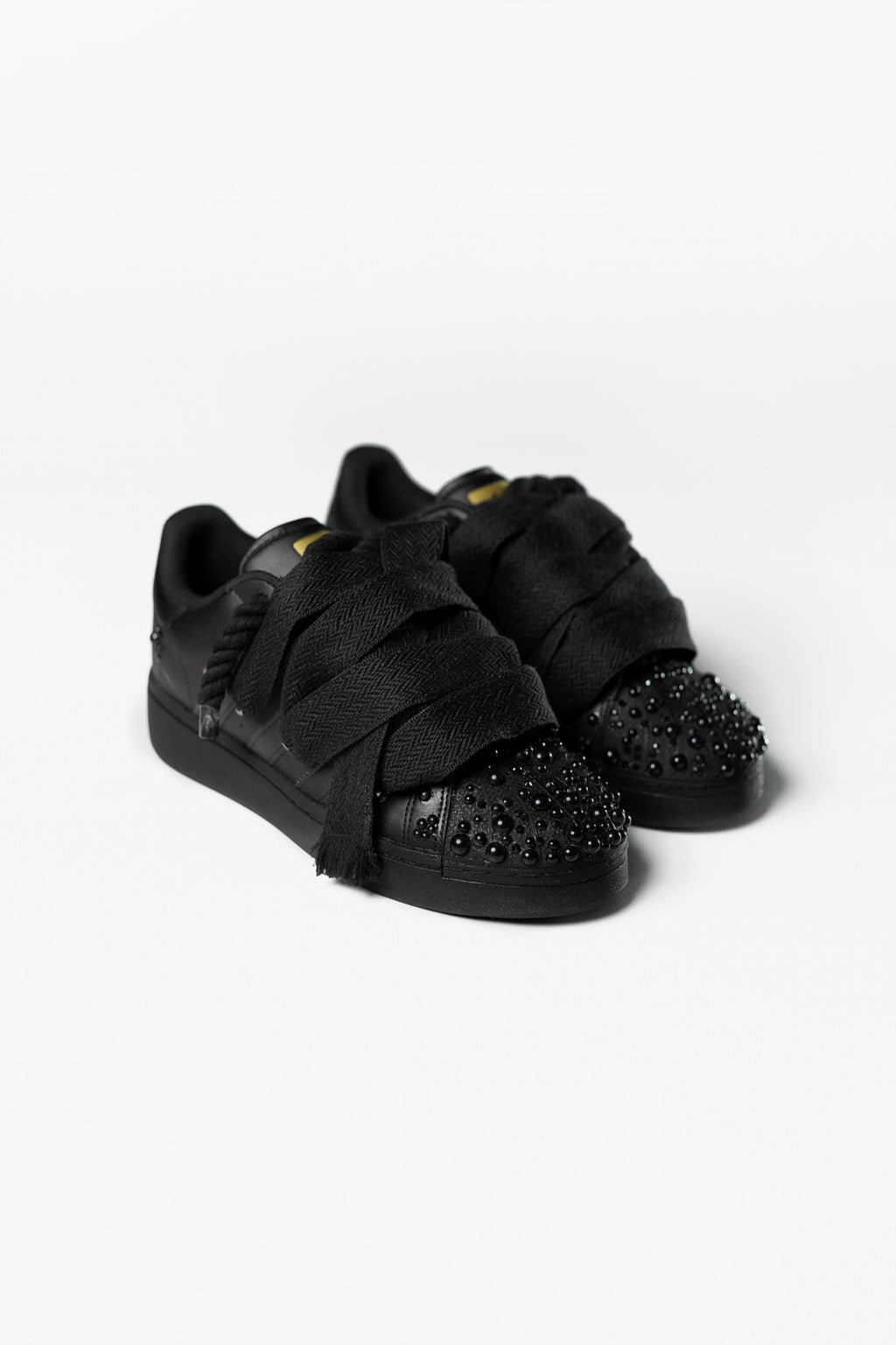 Black ADIS Pearl