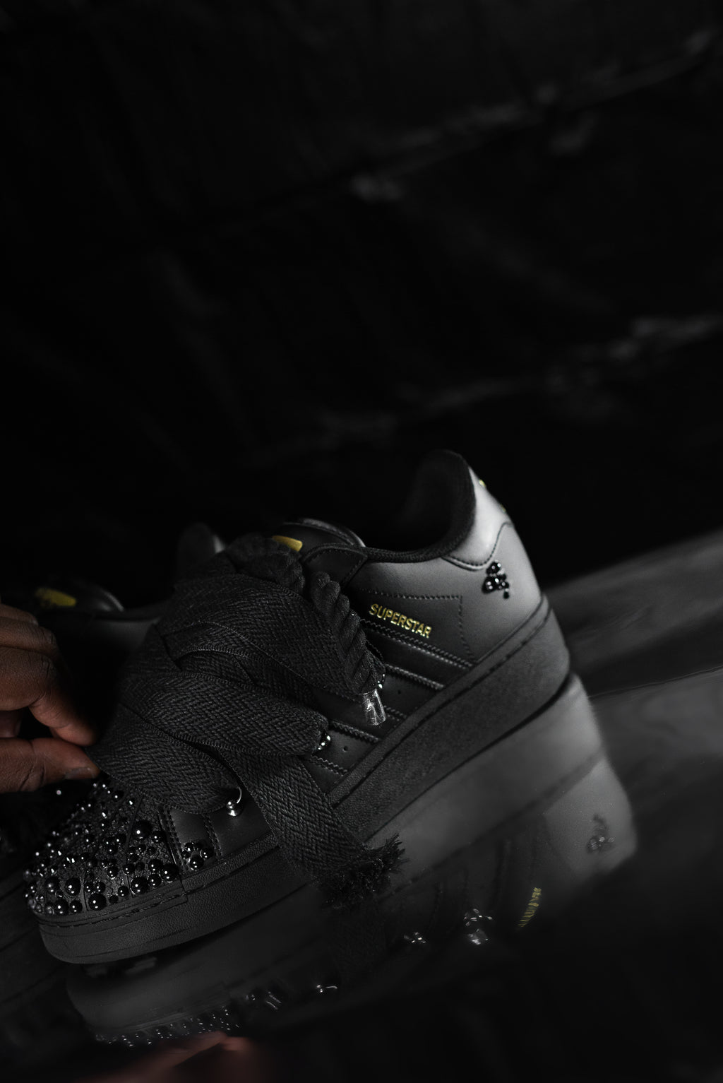 Black ADIS Pearl