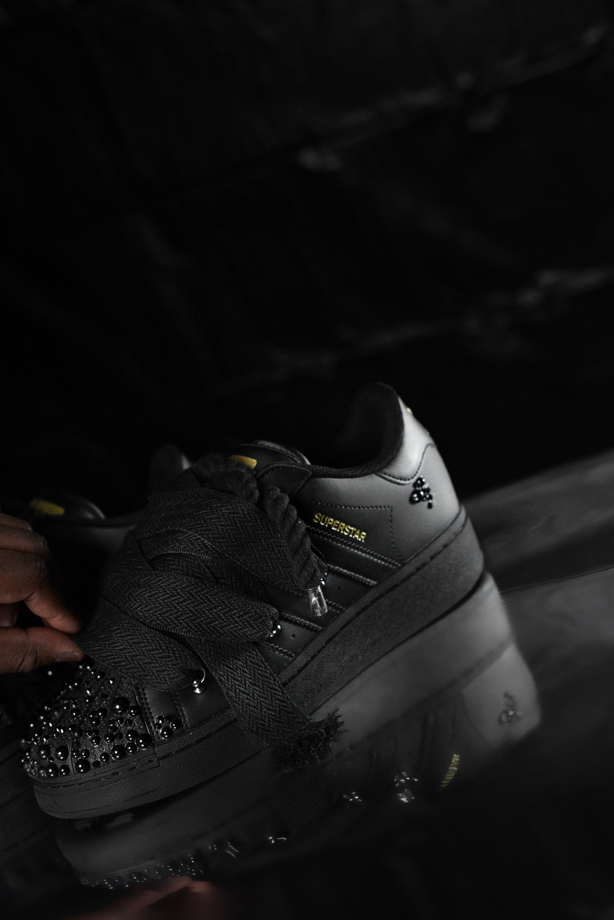 Black ADIS Pearl