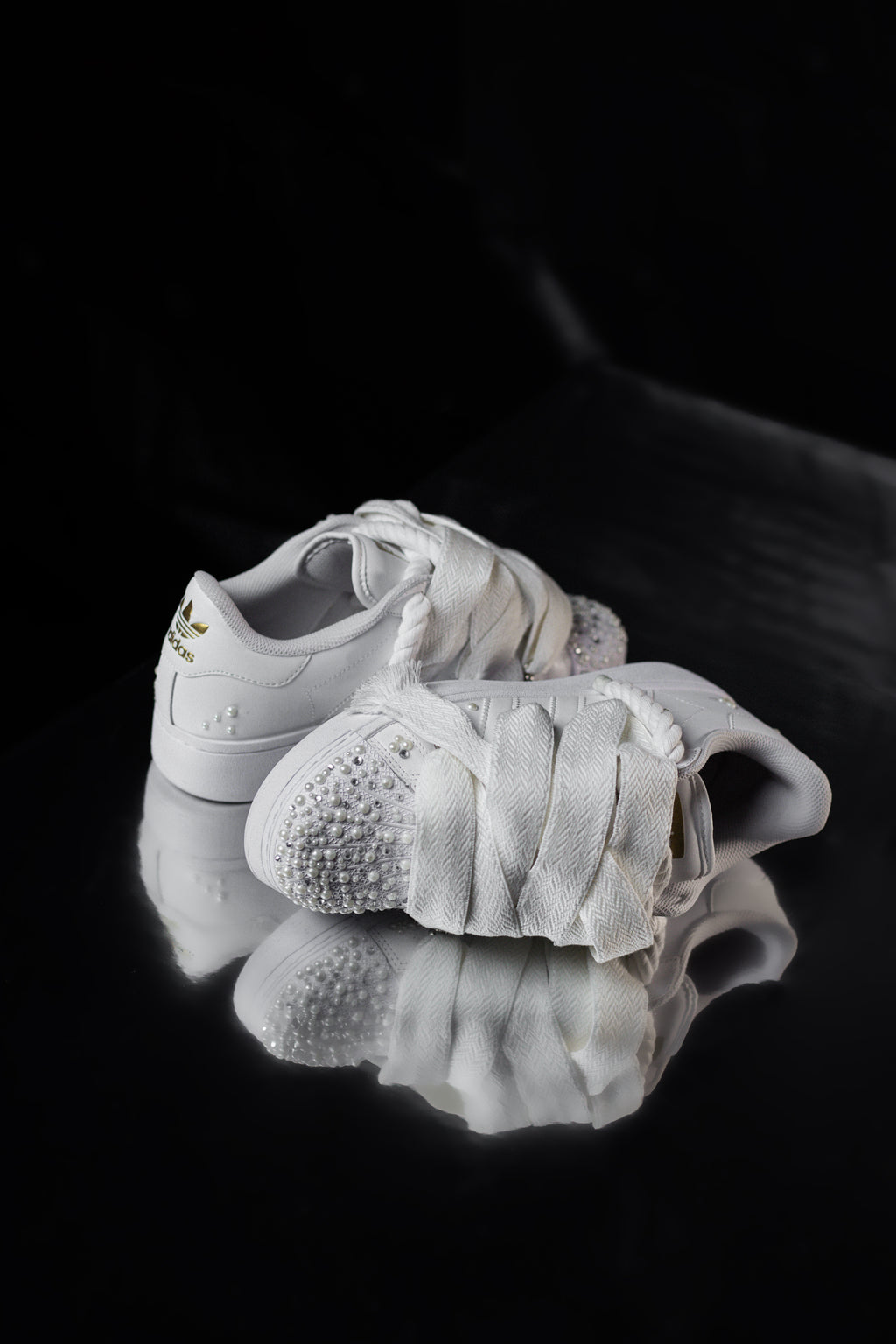 White ADIS Pearl