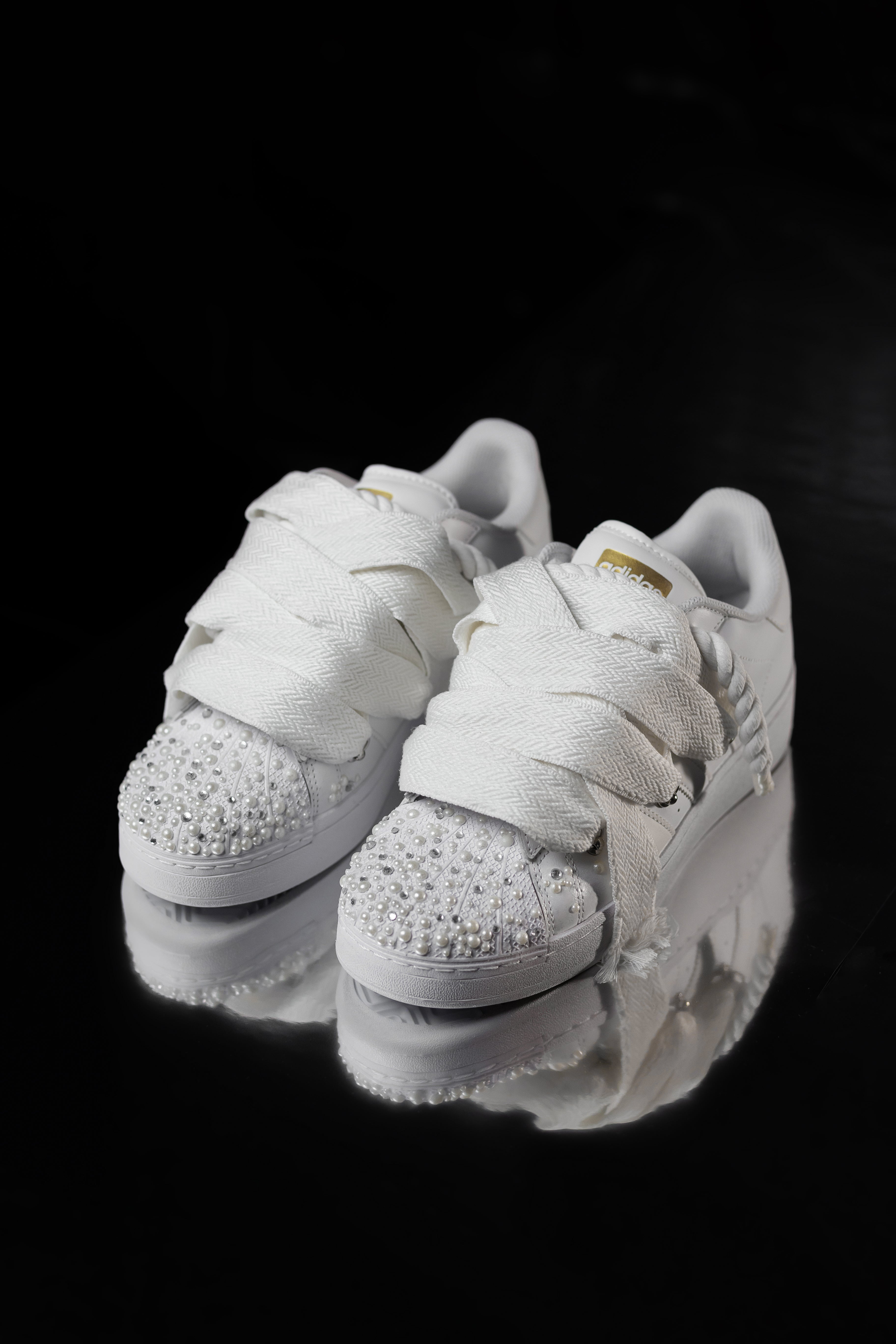 White ADIS Pearl