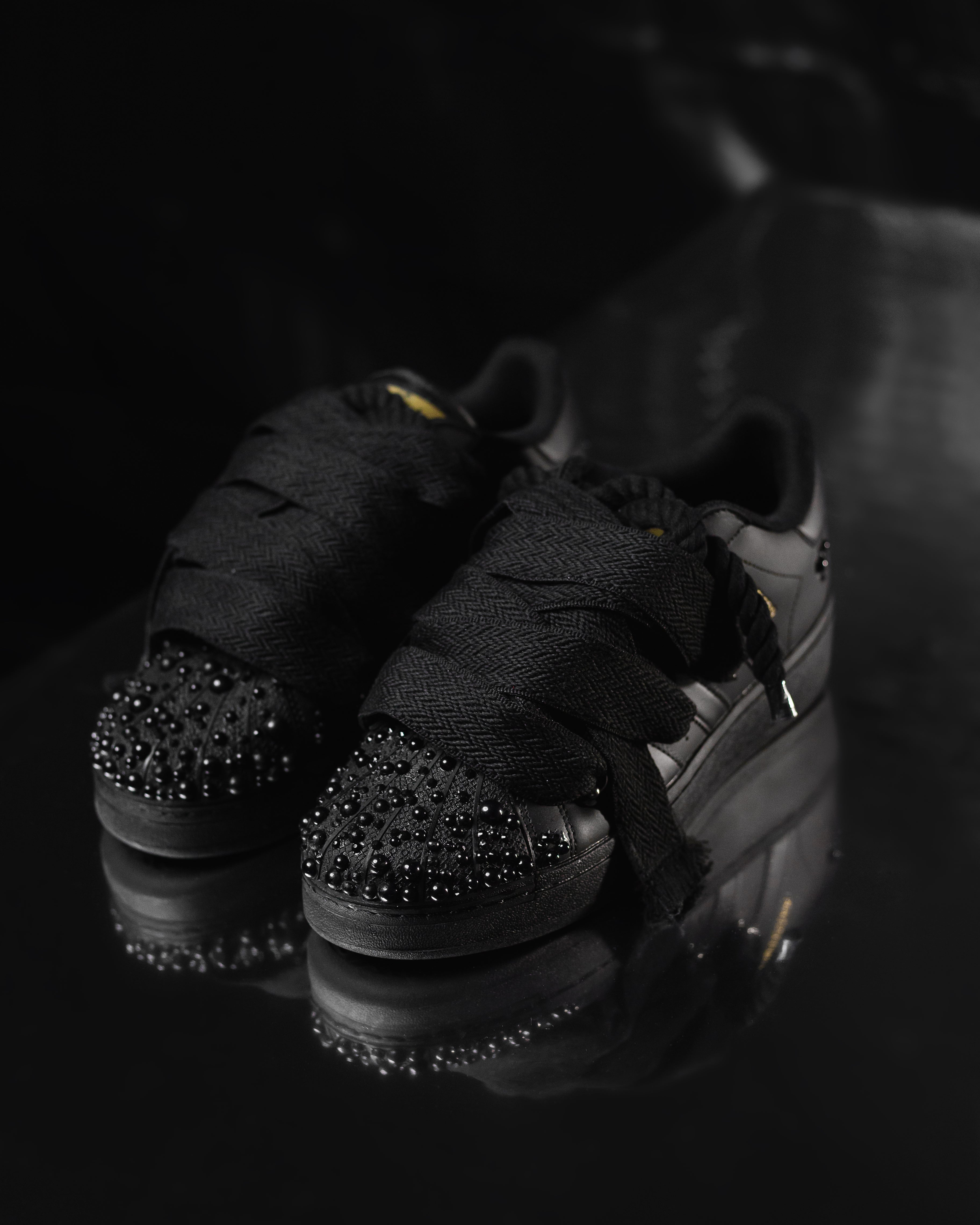 Black ADIS Pearl